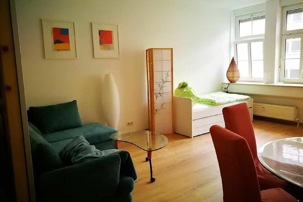 Next To Central-station, Fair 10min Nuremberg