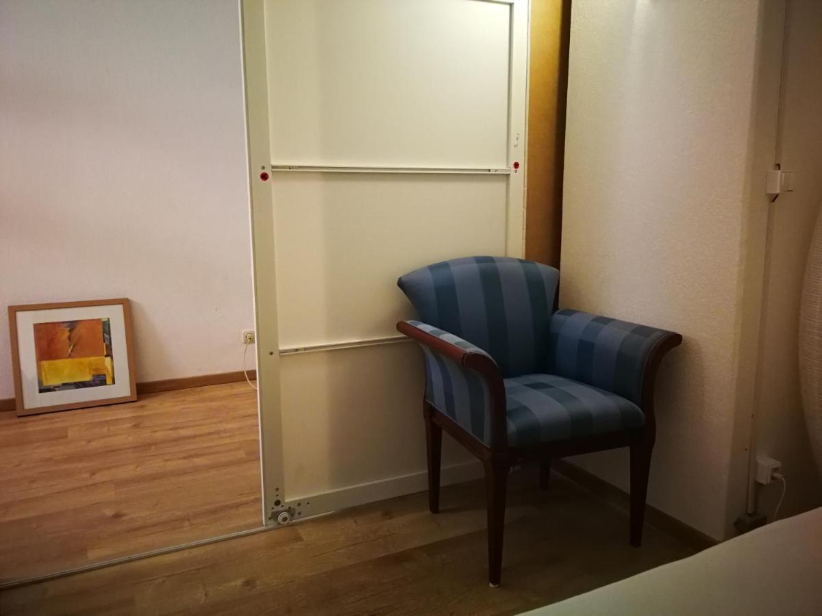 Next To Central-station, Fair 10min Apartment *